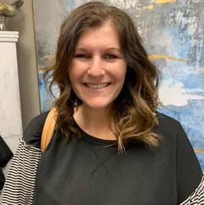 Meet your Posher, Stephanie